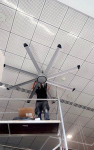 Photo de galerie - Installation ventilateur plafond XXL ( grand bureau et grande hauteur sous plafond )