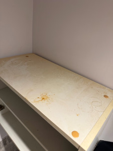 Photo de galerie - Nettoyage placard ( avant) 
