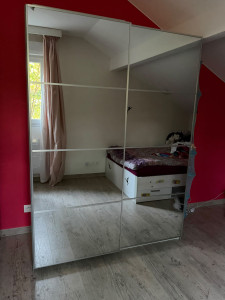 Photo de galerie - Armoire Ikea miroir
