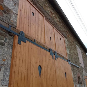 Photo de galerie - Porte d'écurie 