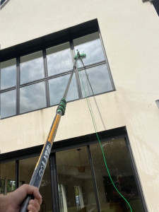 Photo de galerie - Nettoyage de fixe avec le système à eau pure