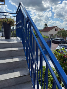 Photo de galerie - Peinture clôture après 