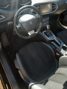 Photo de galerie - Nettoyage interieur vehicule dans le var