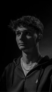 Photo de galerie - Photo style « studio harcourt »