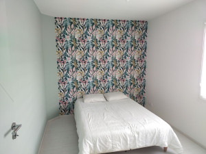 Photo de galerie - Pose tapisserie chambre 