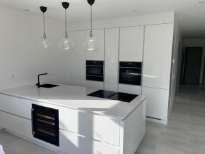 Photo de galerie - “Poseur de cuisine sérieux et minutieux, spécialisé dans le montage et l’installation de cuisines. Travail propre, rapide et soigné. Disponible pour différents projets de montage de meubles et cuisines.”