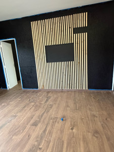 Photo de galerie - Pose parquet, tasseaux et peinture 