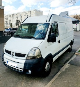 Photo de galerie - Bonjour je mais a votre disposition plusieurs véhicules utilitaires avec ou sans chauffeur 