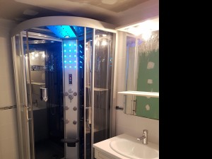 Photo de galerie - Rénovation salle de bain avec cabine de douche