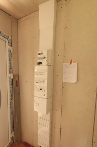 Photo de galerie - Installation tableau dans maison neuve + passage consuel