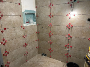 Photo de galerie - Reprise complète sol et murs salle de bain 