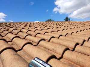 Photo de galerie - Travaux toiture nettoyage remaniement couverture charpente 