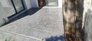 Photo de galerie - Pose d'un carrelage 30/30 anti dérapant plus périphérique photo 1/2