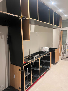 Photo de galerie - Montage d’une cuisine 