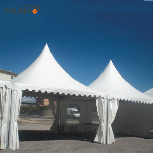 Photo de galerie - Montage et location de matériel événementiel, son, lumière, mobilier, tentes et chapiteaux, scène, plancher...