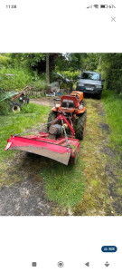 Photo de galerie - Débroussaillage jusqu'à 3 hectares 
micro tracteur avec gyrobroyeur 