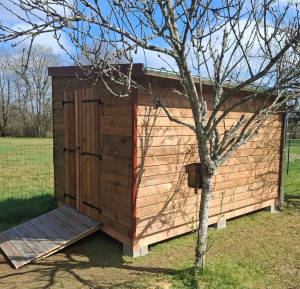 Photo de galerie - Abri exterieur que j'ai fait de A a Z! 