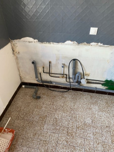 Photo de galerie - Création alimentation en eau pour une lave vaisselle et mise en état d’évacuation.
