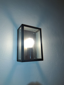 Photo de galerie - Dépannage d'une applique murale qui ne fonctionnait plus .