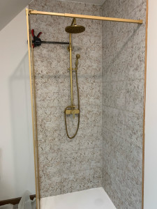 Photo de galerie - Pose de faïence salle de bain 