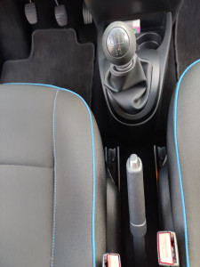 Photo de galerie - Intérieur de twingo passé au peigne fin. 110€ TTC 