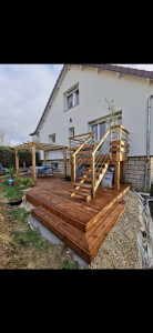 Photo de galerie - Terrasse en bois sur plots