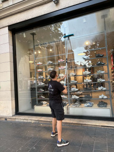Photo de galerie - Nettoyage de Vitres