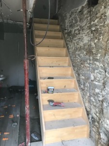 Photo de galerie - Installation tout genre d’escalier avec finition maçonnerie 