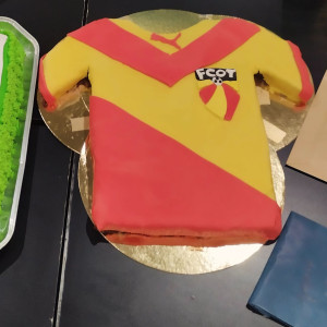 Photo de galerie - Gâteau maillot de foot