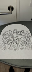 Photo de galerie - Doublure d'un mini sac à dos avec peinture des princesses Disney 