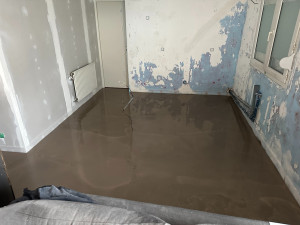 Photo de galerie - Réalisation d'un ragréage et pose de Placo