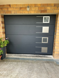 Photo de galerie - Porte de garage sectionelle 