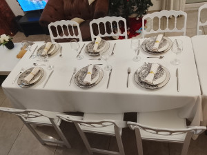 Photo de galerie - Salon de jardin (tables et chaises)