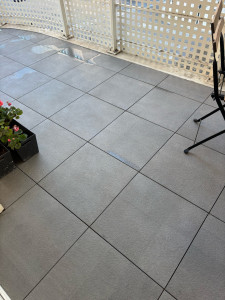 Photo de galerie - Nettoyage terrasse en carrelage 35m