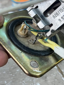 Photo de galerie - Réfection alimentation pompe carburant K1100LT 