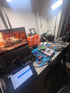 Photo de galerie - Réparation système électronique Voiture [BCM-CASE-ECU-EZS-FRM]