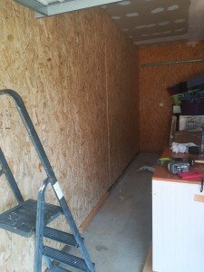 Photo de galerie - Pose de plaque OSB après isolation