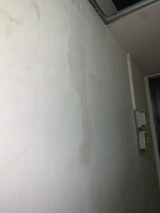 Photo de galerie - Rattrapage de mur en cours 