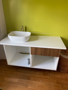 Photo de galerie - Pose meuble de salle de bain avec vasque et mitigeur