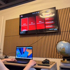 Photo de galerie - Montage de tasseaux, plus fixation télé