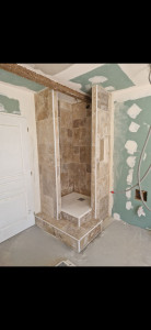 Photo de galerie - Douche en opus romain, en 2012.