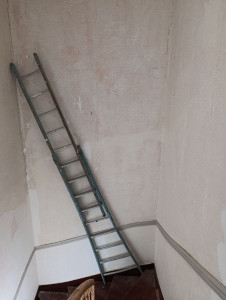 Photo de galerie - Cage d'escaliers avant de la préparation 