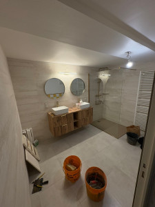 Photo de galerie - Rénovation salle de bain, sol + faïence 