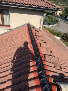Photo de galerie - Mise en conformité d’une Closoire ventilée pour assurer l’étanchéité de la toiture 