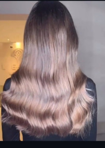 Photo de galerie - Bonjour, je suis une apprentie coiffeuse sur Toulouse. Je propose des services à domicile pour prix minimes: merci de me contacter en privé pour un devis gratuit. Je ne fais que les coupes et brushings ! /!\