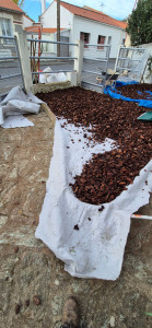 Photo de galerie - Mise en place de bidime et de copeaux de bois 