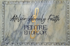 Photo de galerie - Lettre peinte : Enseigne peinte à la main. huile sur non tissé 