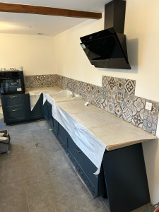 Photo de galerie - Installation cuisine.