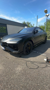Photo de galerie - Lavage extérieur Lamborghini Urus performance SE