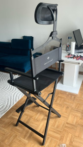 Photo de galerie - Chaise de maquillage 